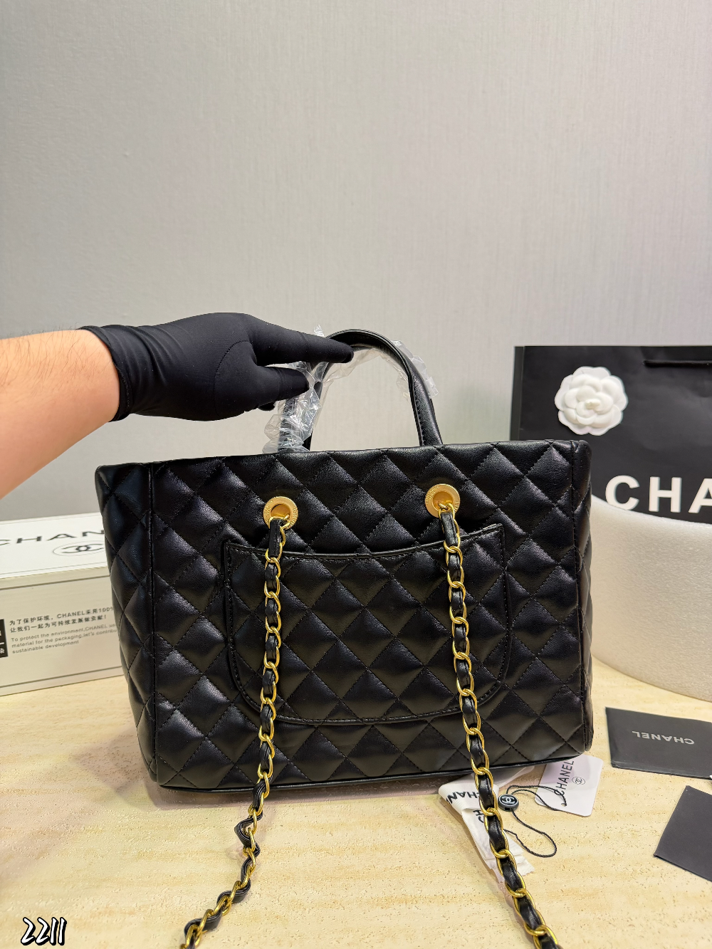 CEM291 New arrive fashion black white red pink brown  bag for woman hands bag beautiful gift to choose gift 31*23cm