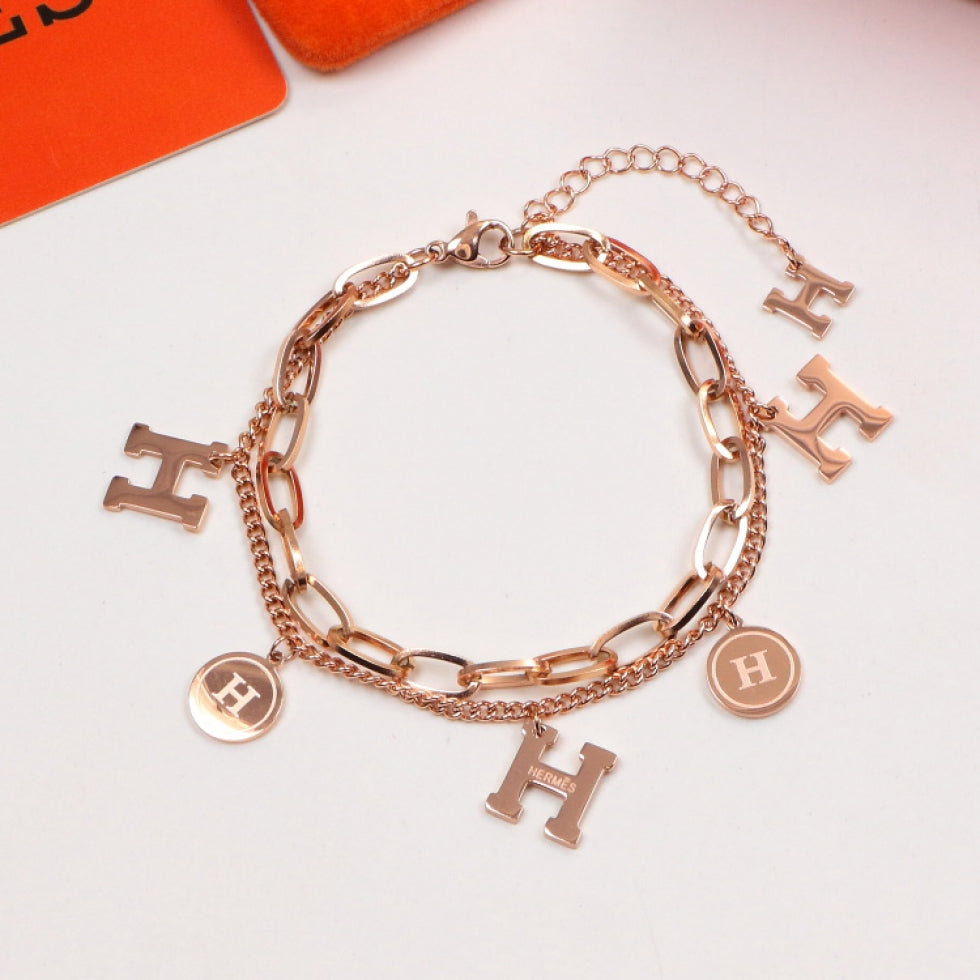 HEM82 New Arrive Fashion  Stainless Steel 3 Color Bracelet Gold Silver Color Bracelet Letter Pendant Bangle Bague Femme for Woman Gift