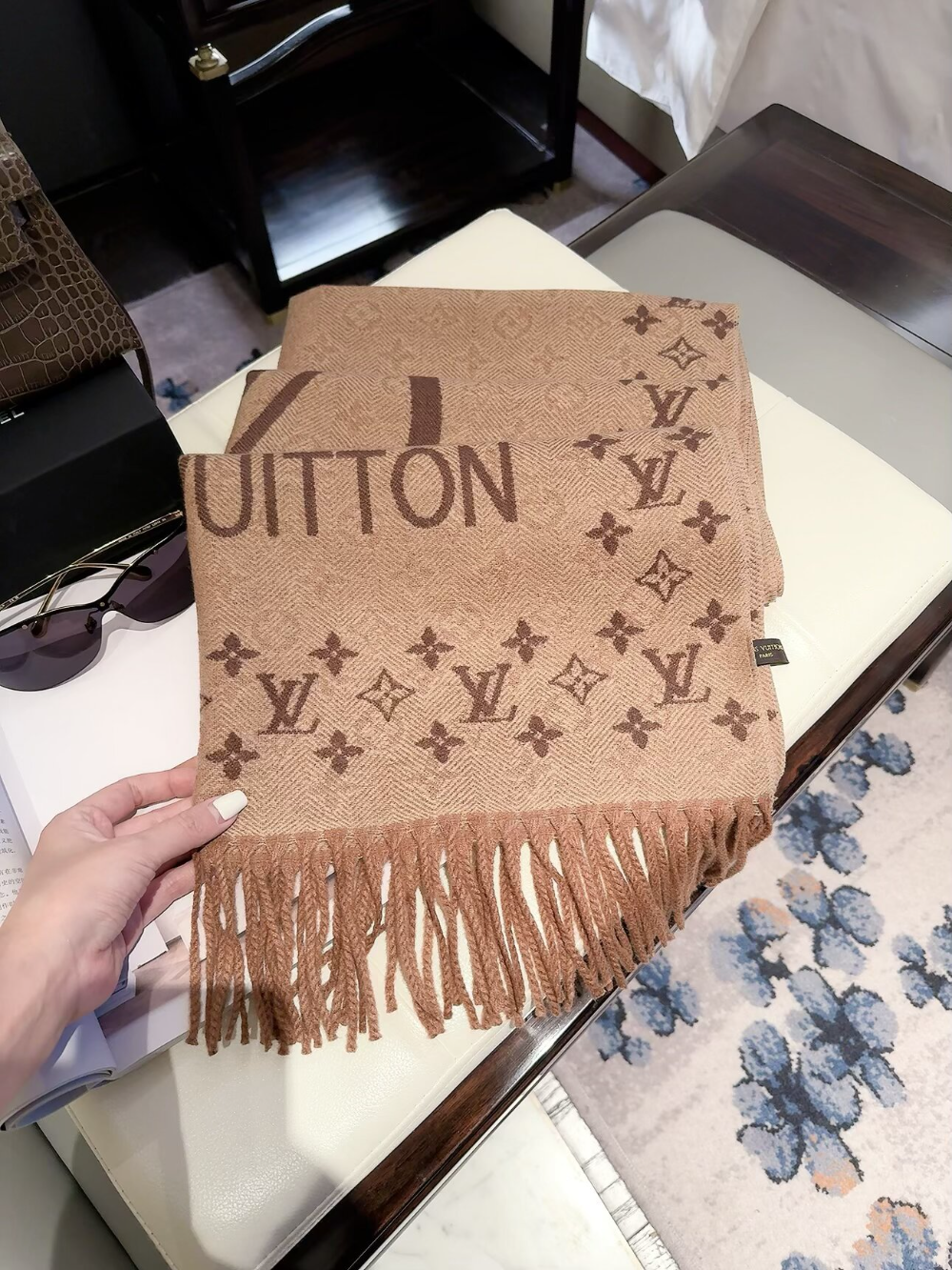 LEM605 new arrive  Hot sale brown apricot color color fashion beautiful  scarf  for woman gift  to choose