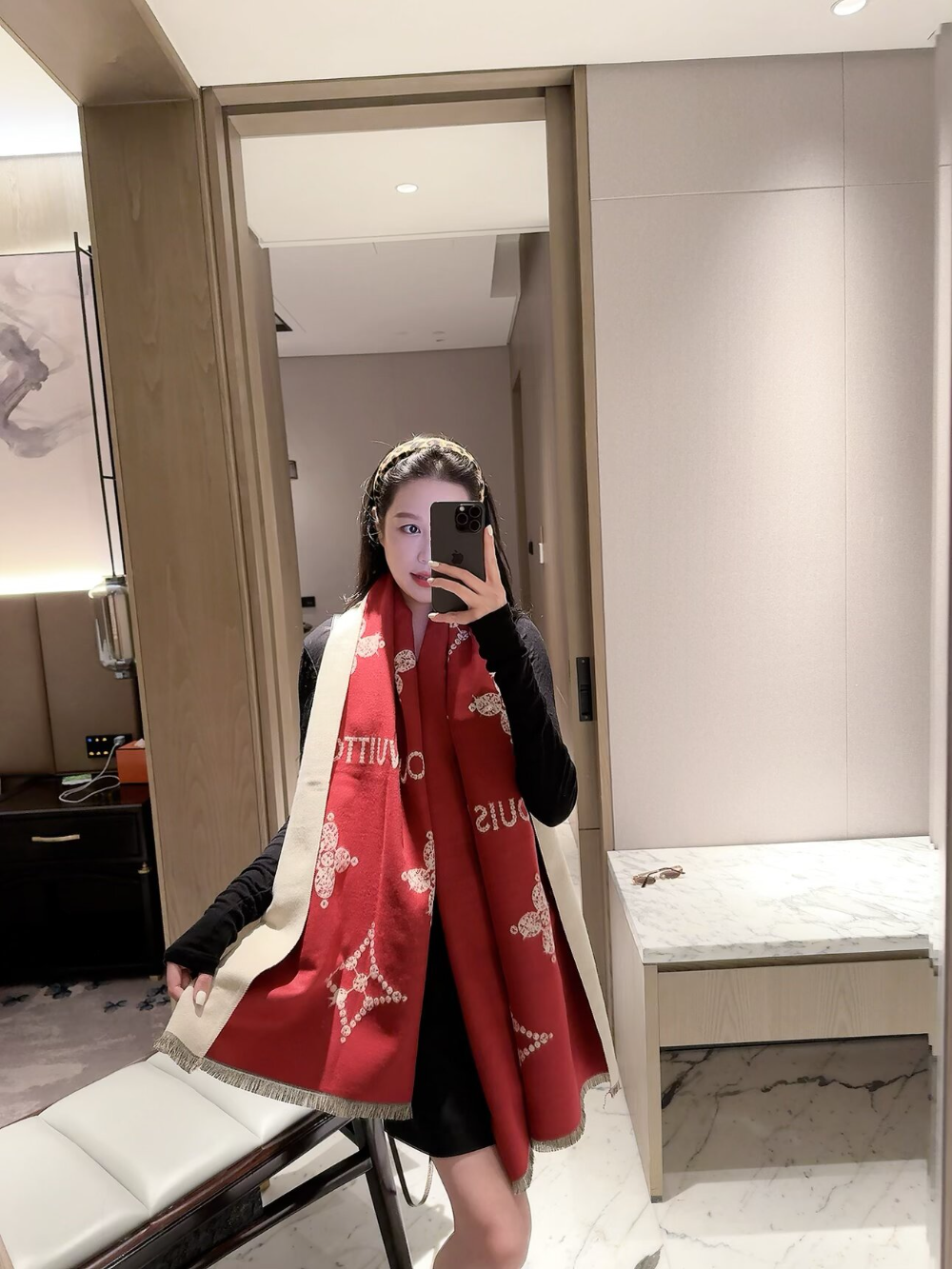 LEM616 new arrive  Hot sale brown black blue grey red color fashion beautiful  scarf  for woman gift  to choose