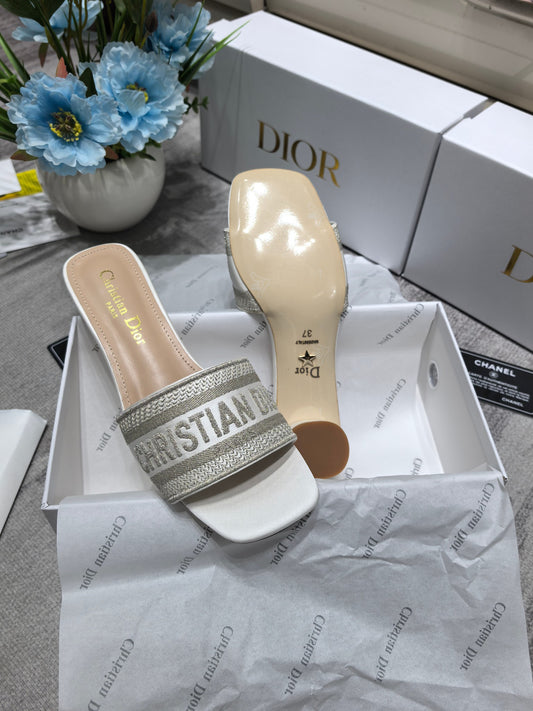 DEM308 New arrive fashion black and white  many color shose for woman beautiful Slippers gift to choose