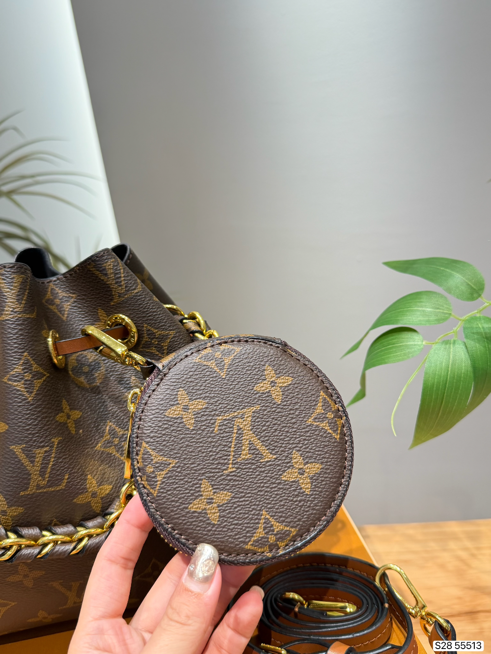 LEM538 New arrive fashion brown color bag for woman beautiful gift to choose gift size to choose 18*21cm