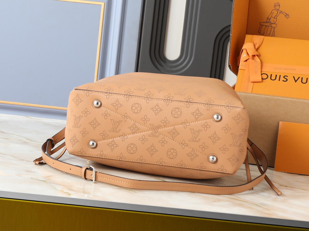 LEM638 New arrive fashion pink  white light brown light khaki bag for woman hands bag beautiful gift to choose gift  32 x 23 x 13cm