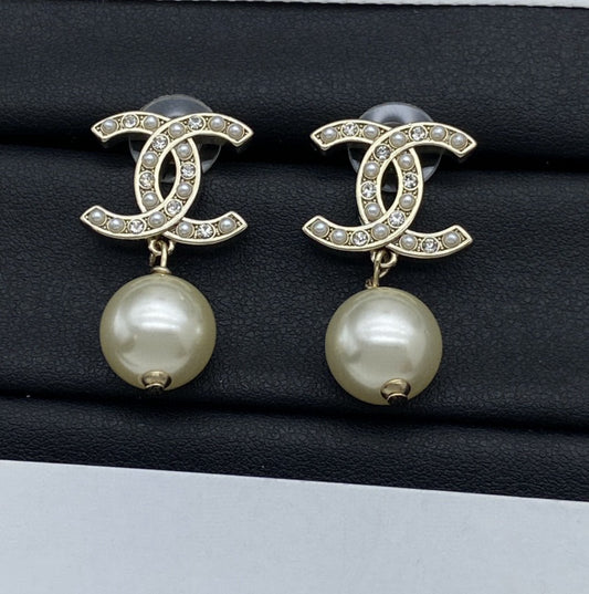CEM218 New Arrive Fashion  Hot Sale  with Diamond Pearl Earring  for Woman Jewelry To Choose Gift