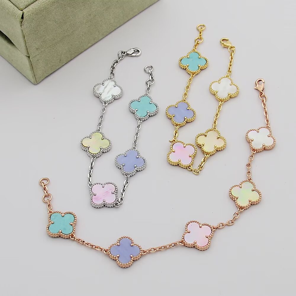 VEM35 New trendy four-leaf clover bracelet - exquisite sophisticated exclusive flattering versatile accessory