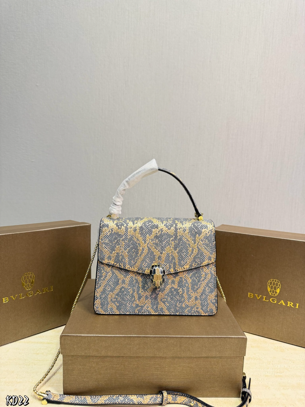 BEM40 New arrive fashion blue white gold beige green bag for woman hands bag beautiful gift to choose gift 21*16cm