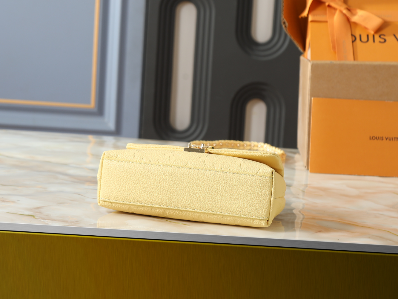 LEM509  New arrive fashion yellow lvory bag for woman beautiful gift to choose gift size to choose 21.0 x 12.5 x 6.0 CM
