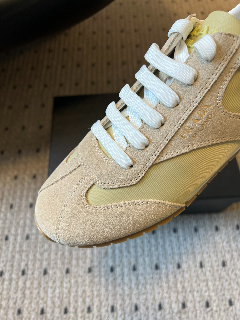 PEM06  New multi-color selection of casual shoes Lightweight and versatile suitable for both work and sports High-quality