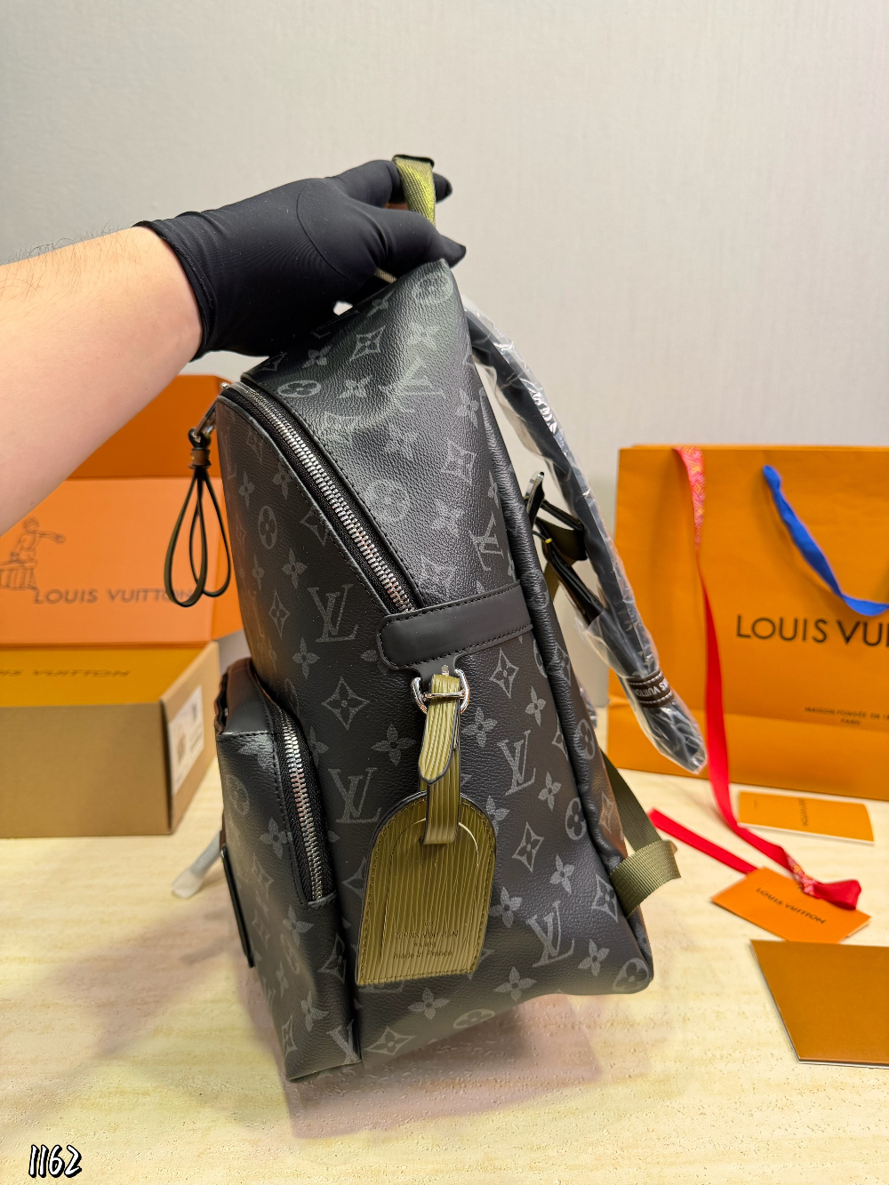 LEM496 New arrive fashion black bag for woman hands bag beautiful gift to choose gift 29*15*38cm