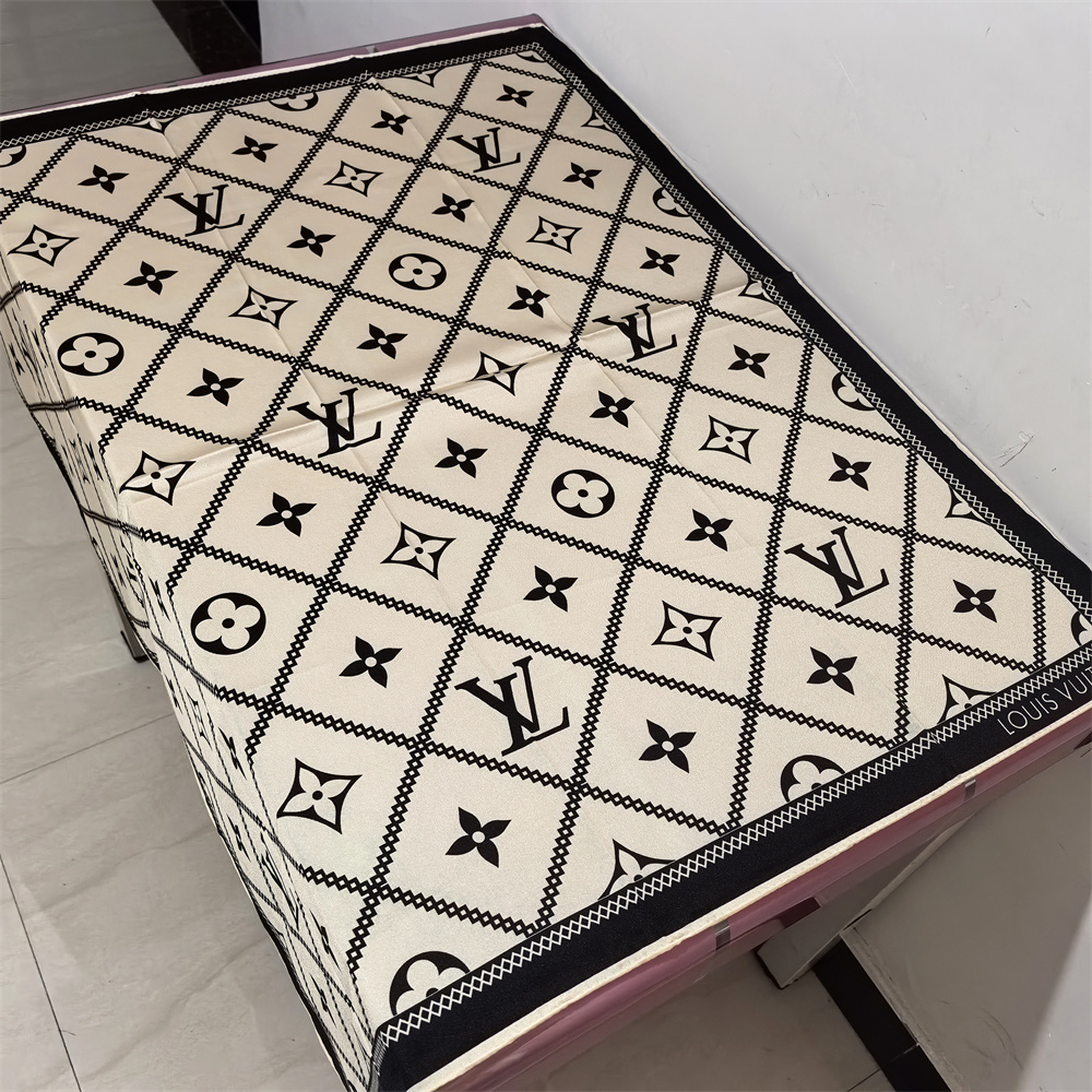 LEM446 new arrive Hot sale white black khaki color fashion beautiful scarf for woman gift to choose size  90*90cm