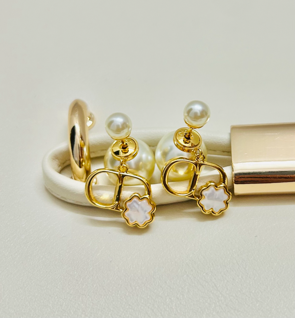 DEM304  New Arrive Gold Color Earring Fashion Design Earring Charm for Women Jewelry
