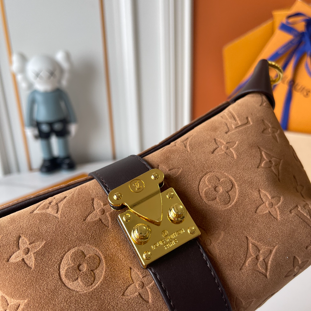 LEM631 New arrive fashion caramel bag for woman hands bag beautiful gift to choose gift 21×11cm