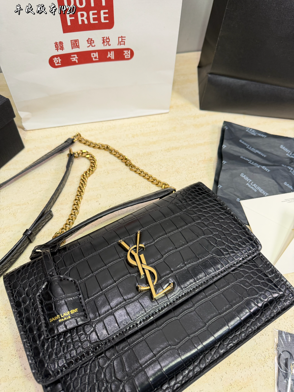YLEM23 New arrive fashion black white brown bag for woman hands bag beautiful gift to choose gift 25*18cm