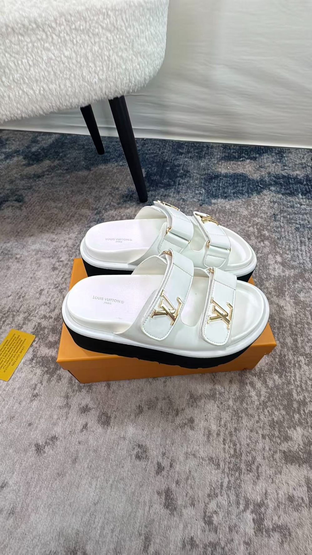 LEM502 New arrive fashion black white shose for woman beautiful Slippers gift to choose