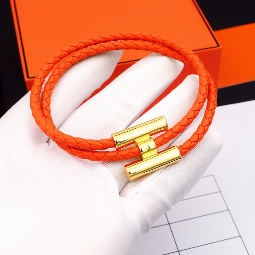 HEM115 New trendy open-style bracelet - metal letter wristband - women's couple accessory