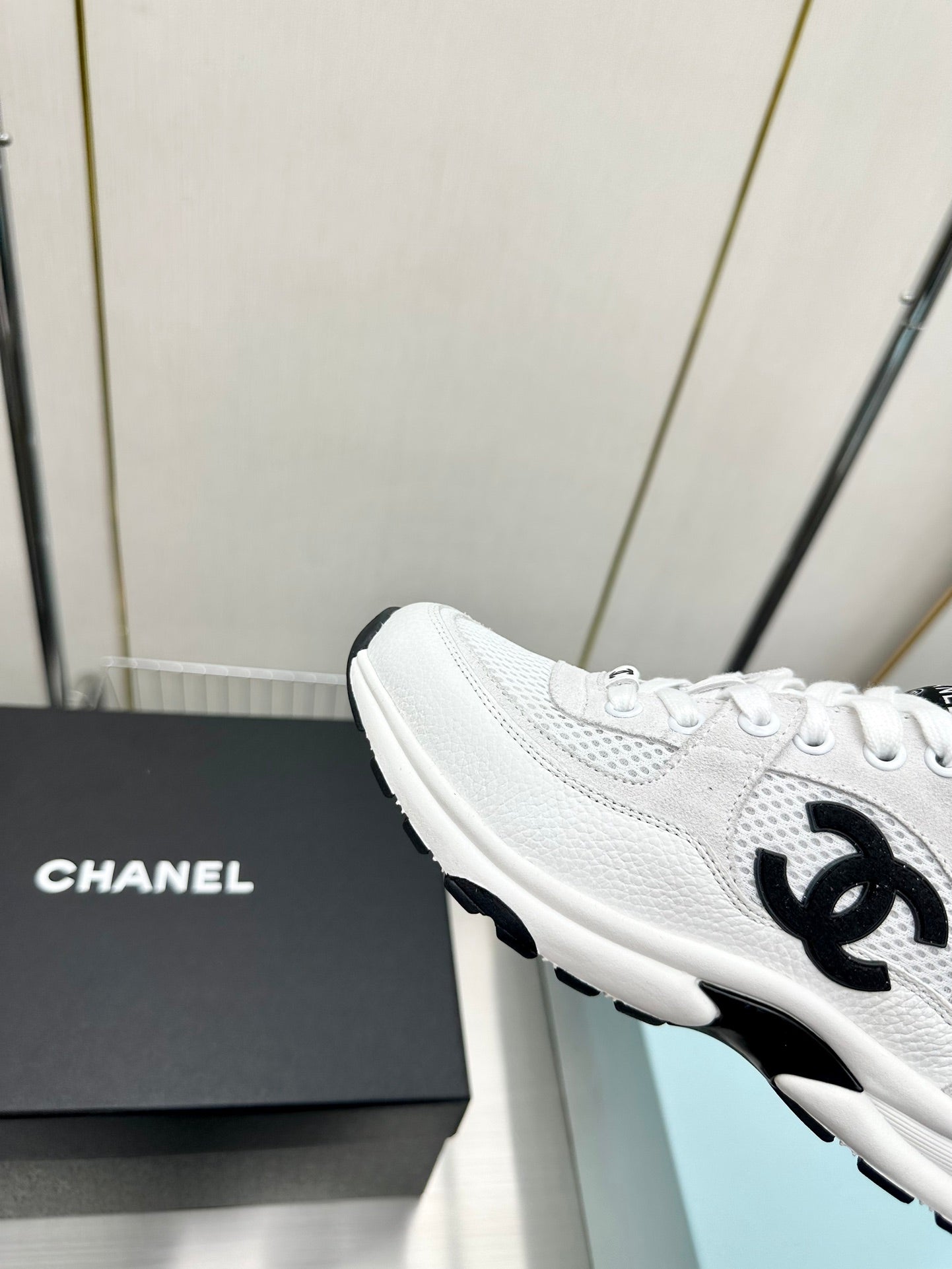 CEM229 New arrive fashion black and white shose for woman men beautiful gift to choose gift