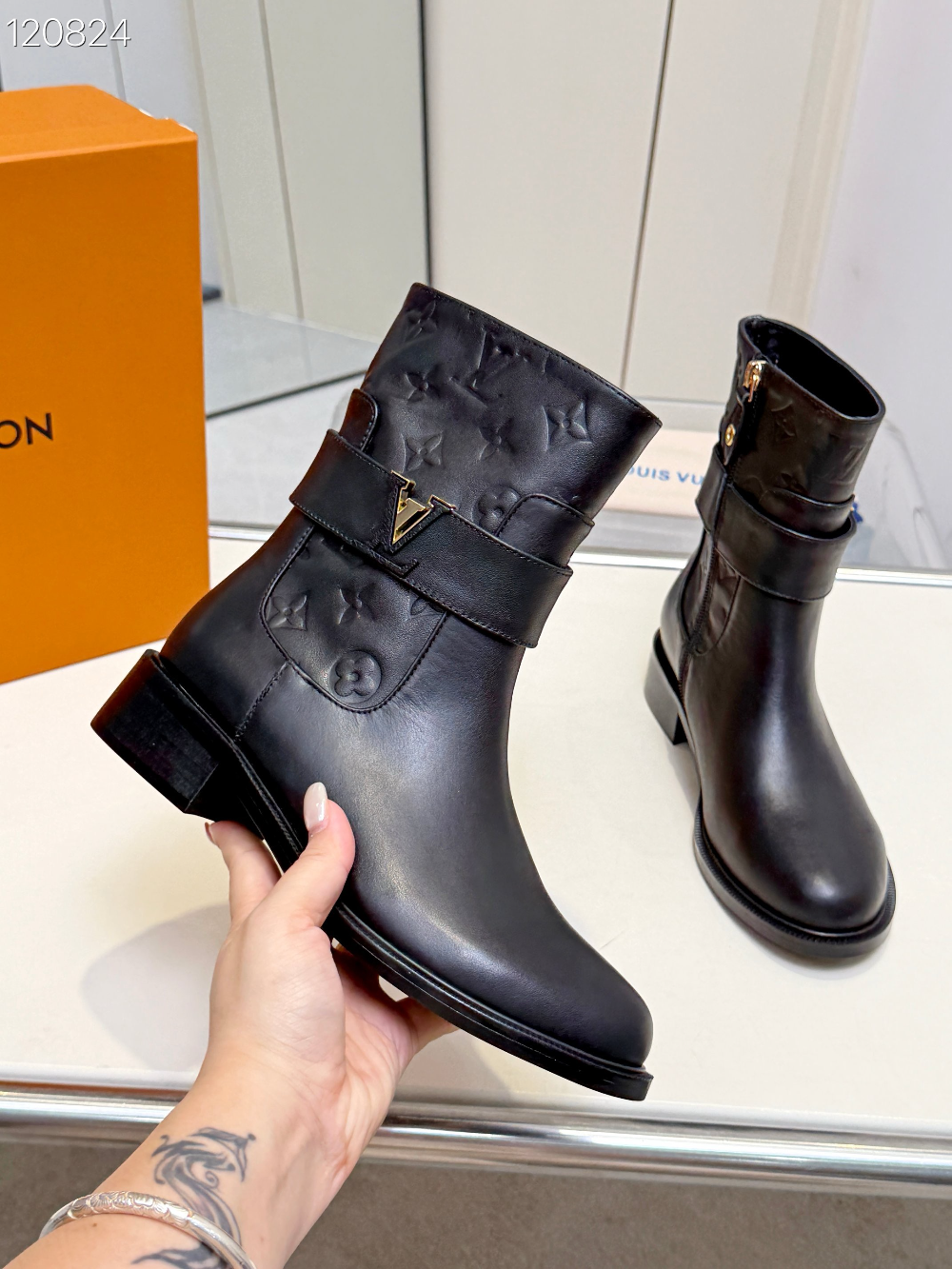 LEM498 Womens Ankle Boots 2026 Thick Bottom Platform Woman Shoes Zipper Fashion Female Luxury Designer Boot Casual Ladies MartinBoots combat Boots