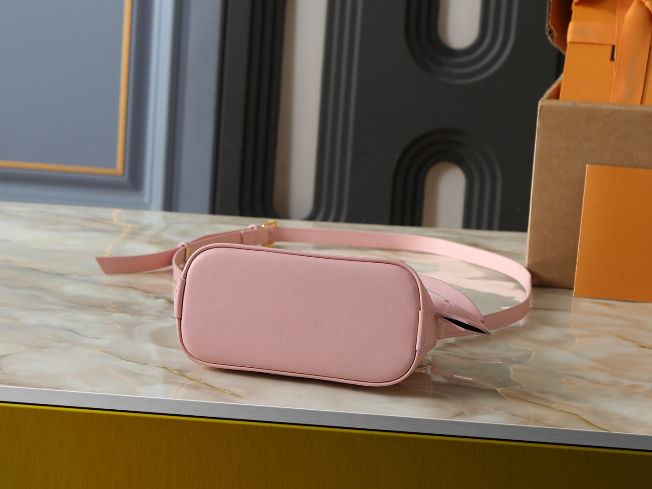 LEM436 New arrive fashion black beige pink bag for woman hands bag beautiful gift to choose gift 2 size