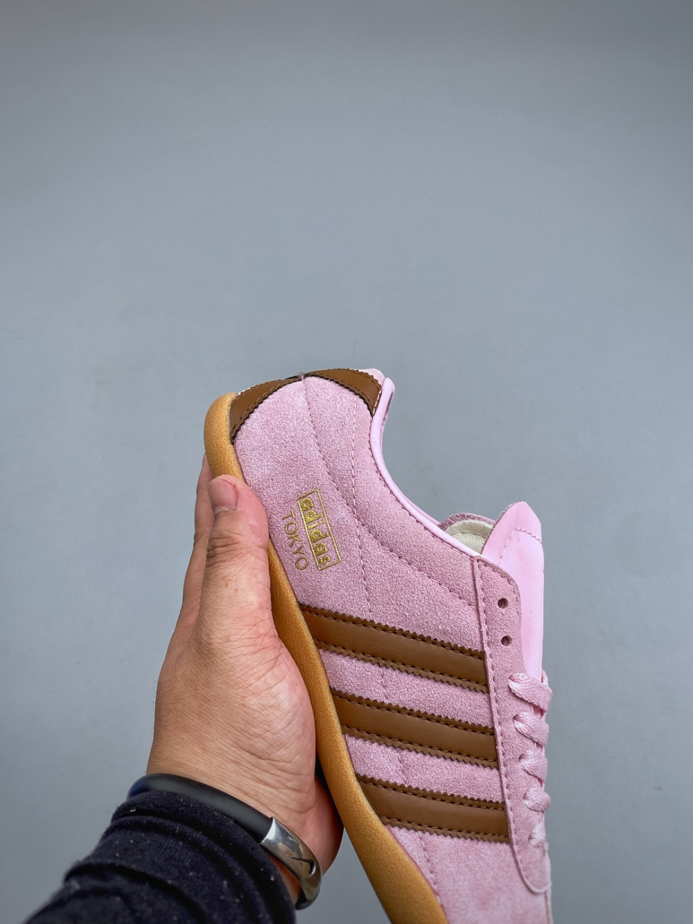 ADEM06 Womens Shoes Fashion Female Luxury Designer Red Pink  Ladies shoes Comfortable versatile classic casual sports shoes size 36-40