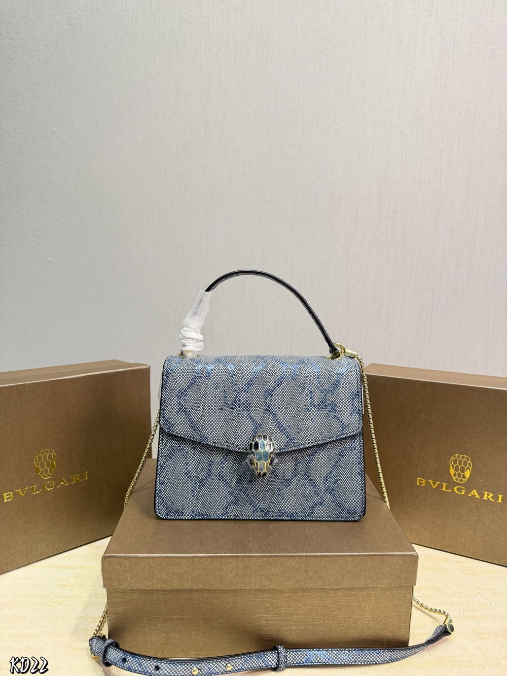 BEM40 New arrive fashion blue white gold beige green bag for woman hands bag beautiful gift to choose gift 21*16cm