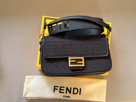 FEM23 New arrive fashion black White pink blue  bag for woman hands bag beautiful gift to choose gift 26*16cm