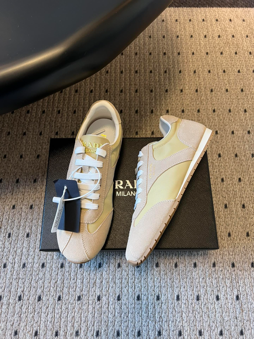PEM06  New multi-color selection of casual shoes Lightweight and versatile suitable for both work and sports High-quality