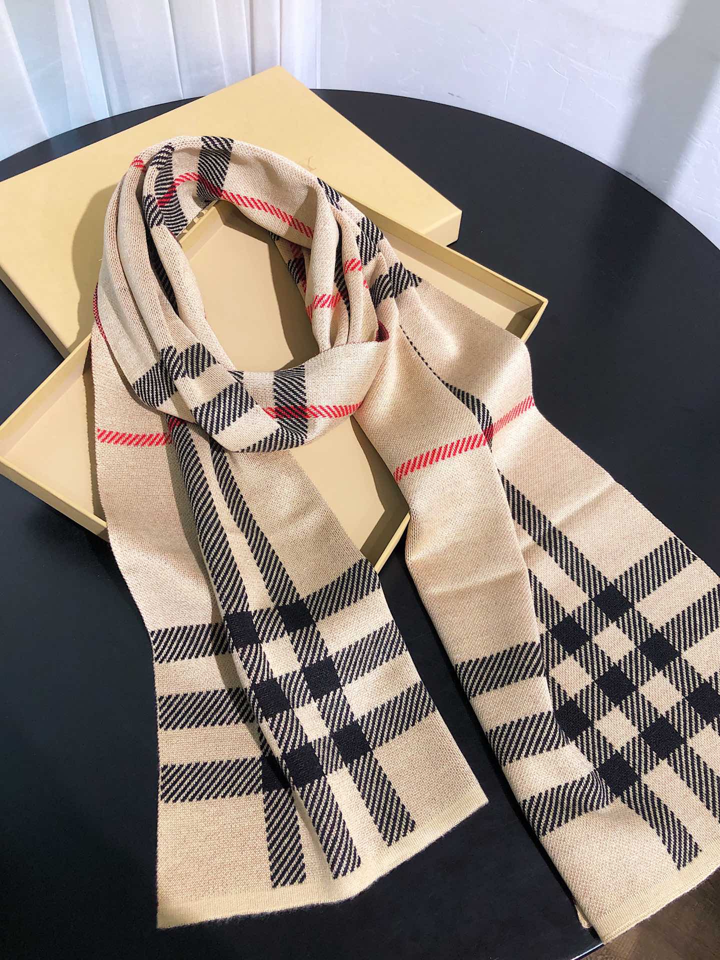 BEM33 Fashion Women's men Cashmere Designer Scarf Soft Touch Warm Packaging Autumn and Winter Long Shawl Brown and White Full Letter Scarf180*30cm
