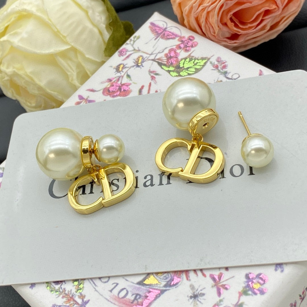 DEM260 New Arrive Fashion  Hot Sale  with Pearl Earring  for Woman Jewelry To Choose Gift