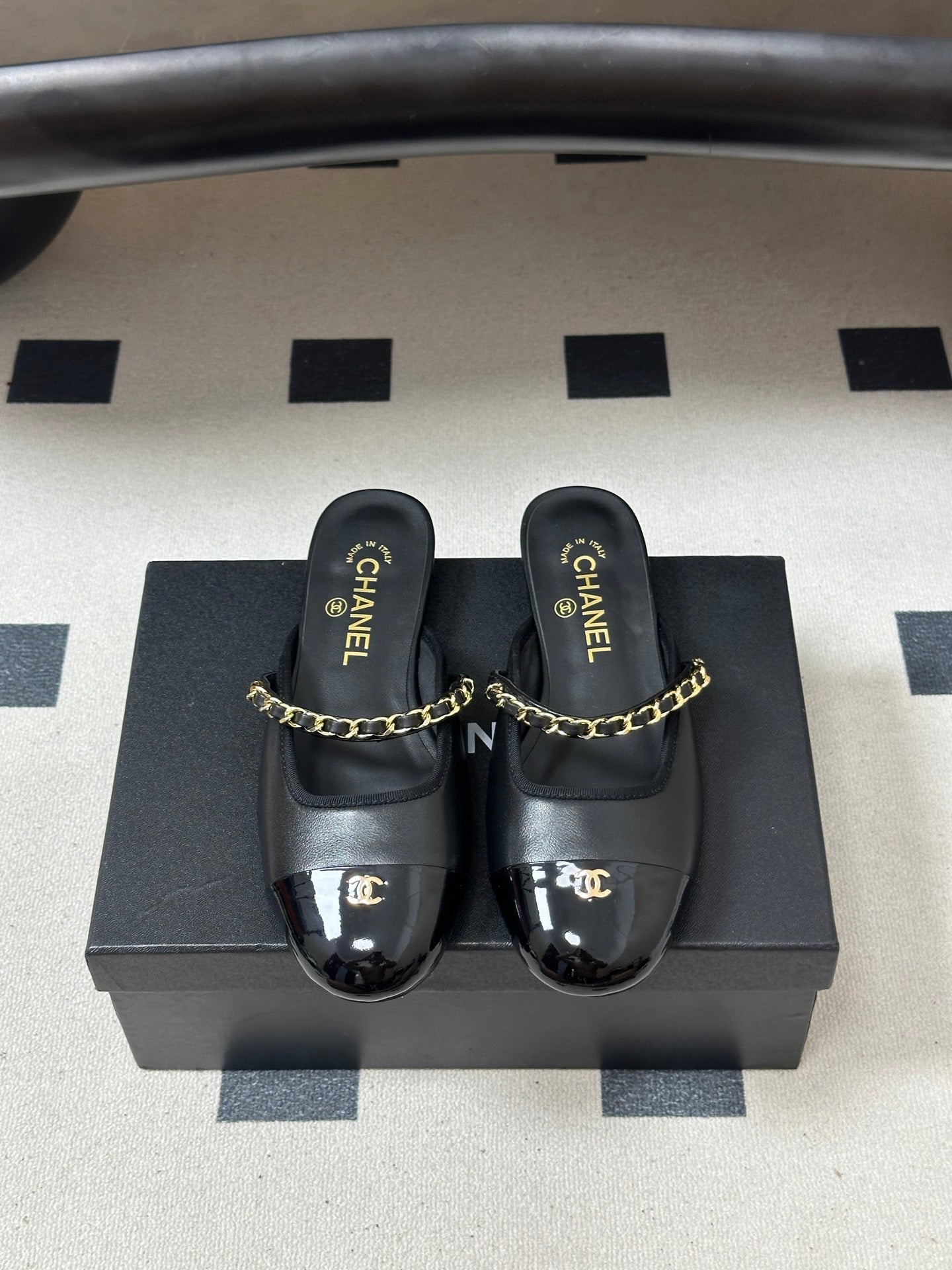 CEM257 New arrive fashion black and white color shose for woman beautiful gift to choose