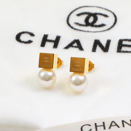 CEM190 New Classic Titanium Steel Earring Designer 18K Gold Cubic Pearl Pendant Stud Earring  Women Mens  Love Promise Jewelry