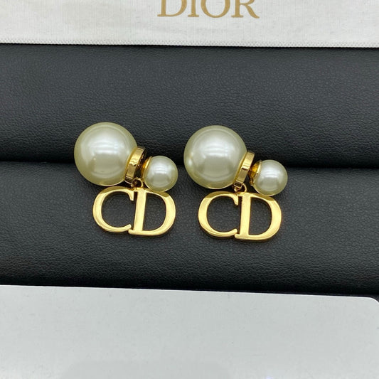 DEM260 New Arrive Fashion  Hot Sale  with Pearl Earring  for Woman Jewelry To Choose Gift