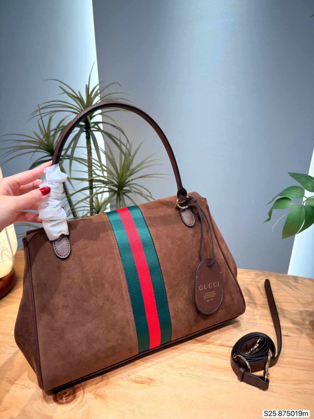 GEM220 New arrive fashion black blue color bag for woman beautiful gift to choose size 37*27cm