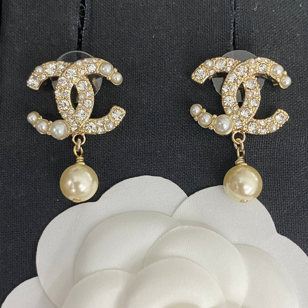 CEM223 New Arrive Fashion  Hot Sale  with Full Diamond Earring  for Woman Jewelry To Choose Gift