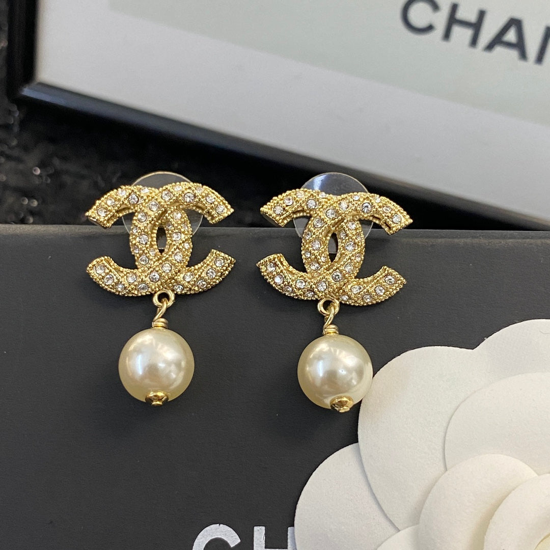 CEM224 New Arrive Fashion  Hot Sale  with Full Diamond Earring  for Woman Jewelry To Choose Gift