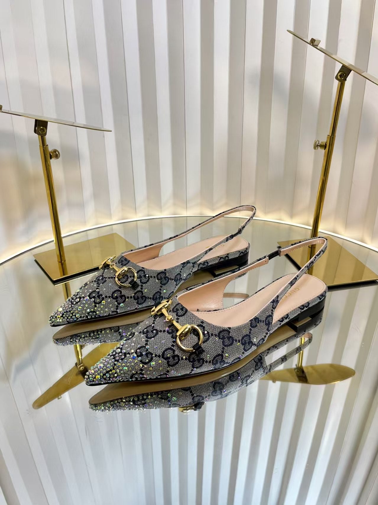 GEM138 Wholesale Outdoor Women men Shoes Famous Designer Brand Female Casual shoes Fashion for Lady