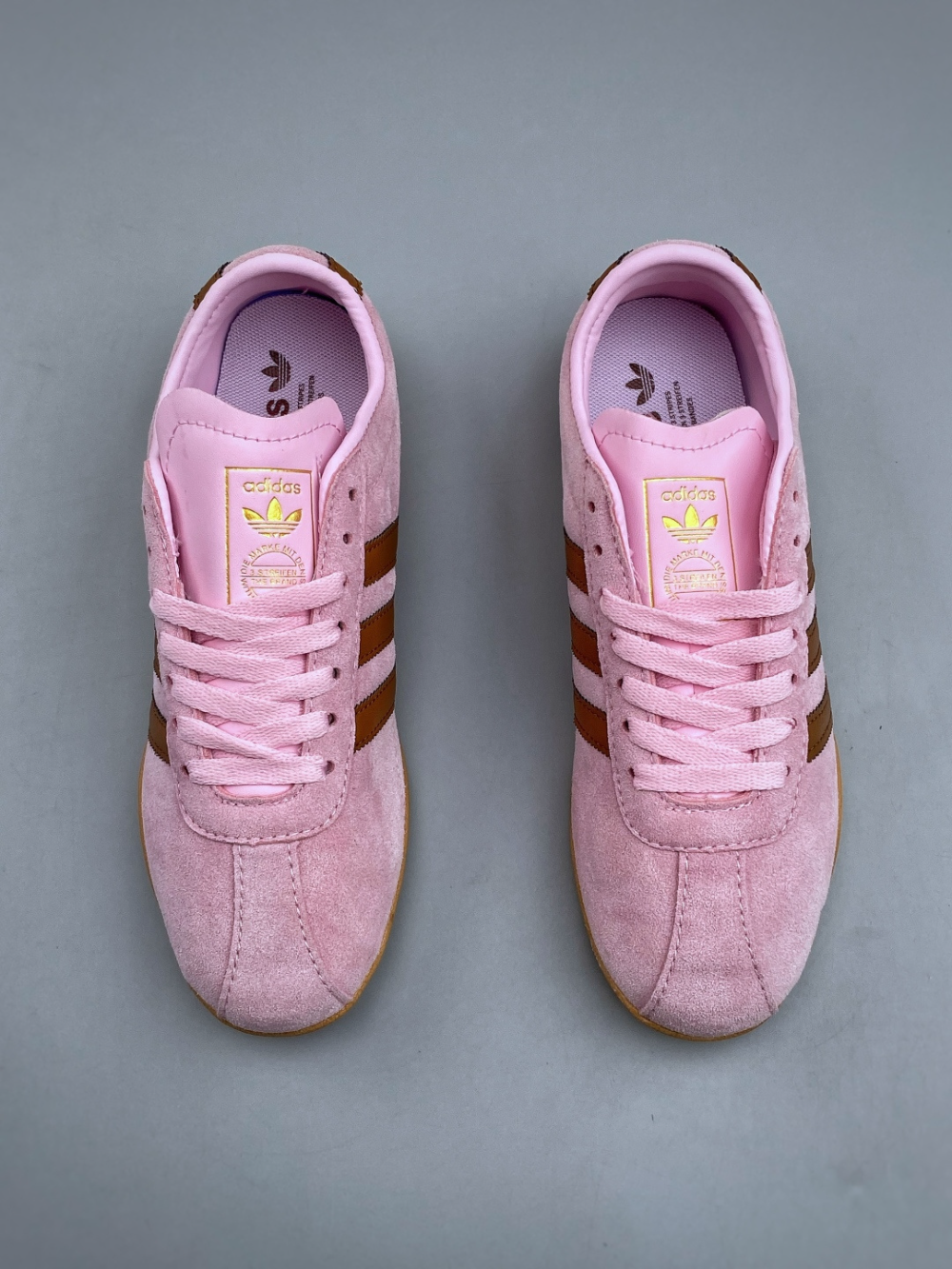 ADEM06 Womens Shoes Fashion Female Luxury Designer Red Pink  Ladies shoes Comfortable versatile classic casual sports shoes size 36-40