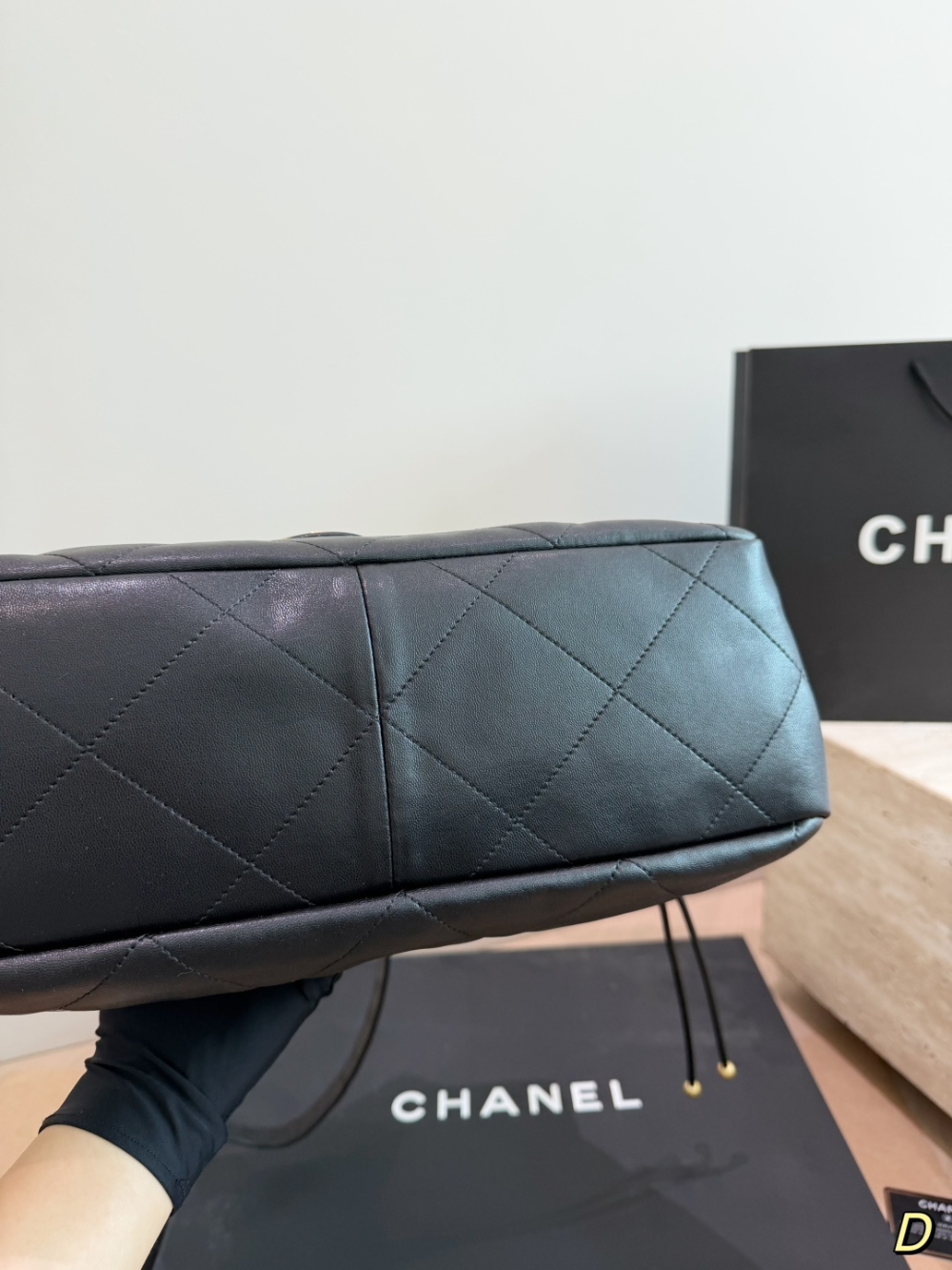 CEM489 New arrive fashion black  white red khaki bag for woman hands bag beautiful gift to choose gift 33*32cm