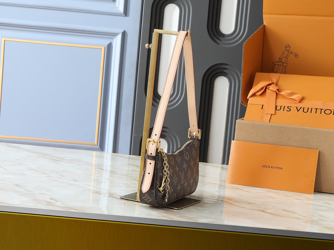 LEM300 Women Luxurys Designer Bag Crossbody Diane Baguette Classic Vintage Canvas Strap Flower Flap Embossed Letters Clutch Purse Shoulder Bags Tote Bag