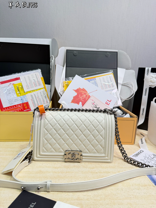 CEM292 New arrive fashion black white pink bag for woman hands bag beautiful gift to choose gift 25*15cm