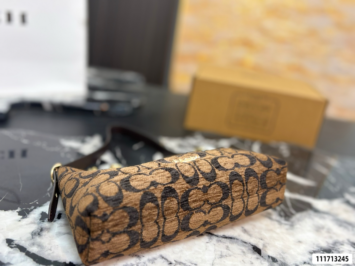COEM15 New arrive fashion brown color bag for woman beautiful gift to choose size 23*13 cm