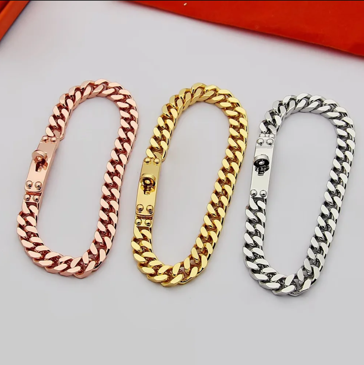 HEM89 New Arrive Letter Surface Rotating Clasp Bracelet - Women's Versatile Rotating Clasp Thick Bracelet