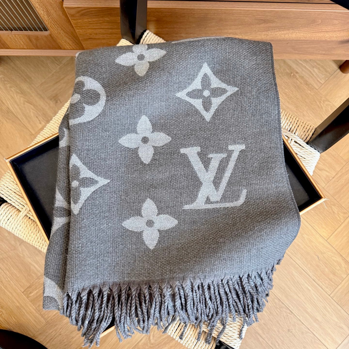 LEM284 Cashmere knitted scarf Women Man Designer Scarf fashion brand Cashmere Scarves For Winter Womens and mens Long Wraps Size 65*180cm gift