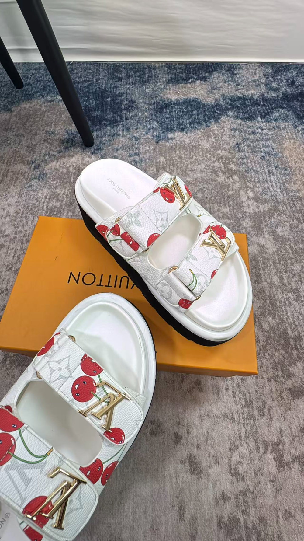 LEM501 New arrive fashion black white shose for woman beautiful Slippers gift to choose