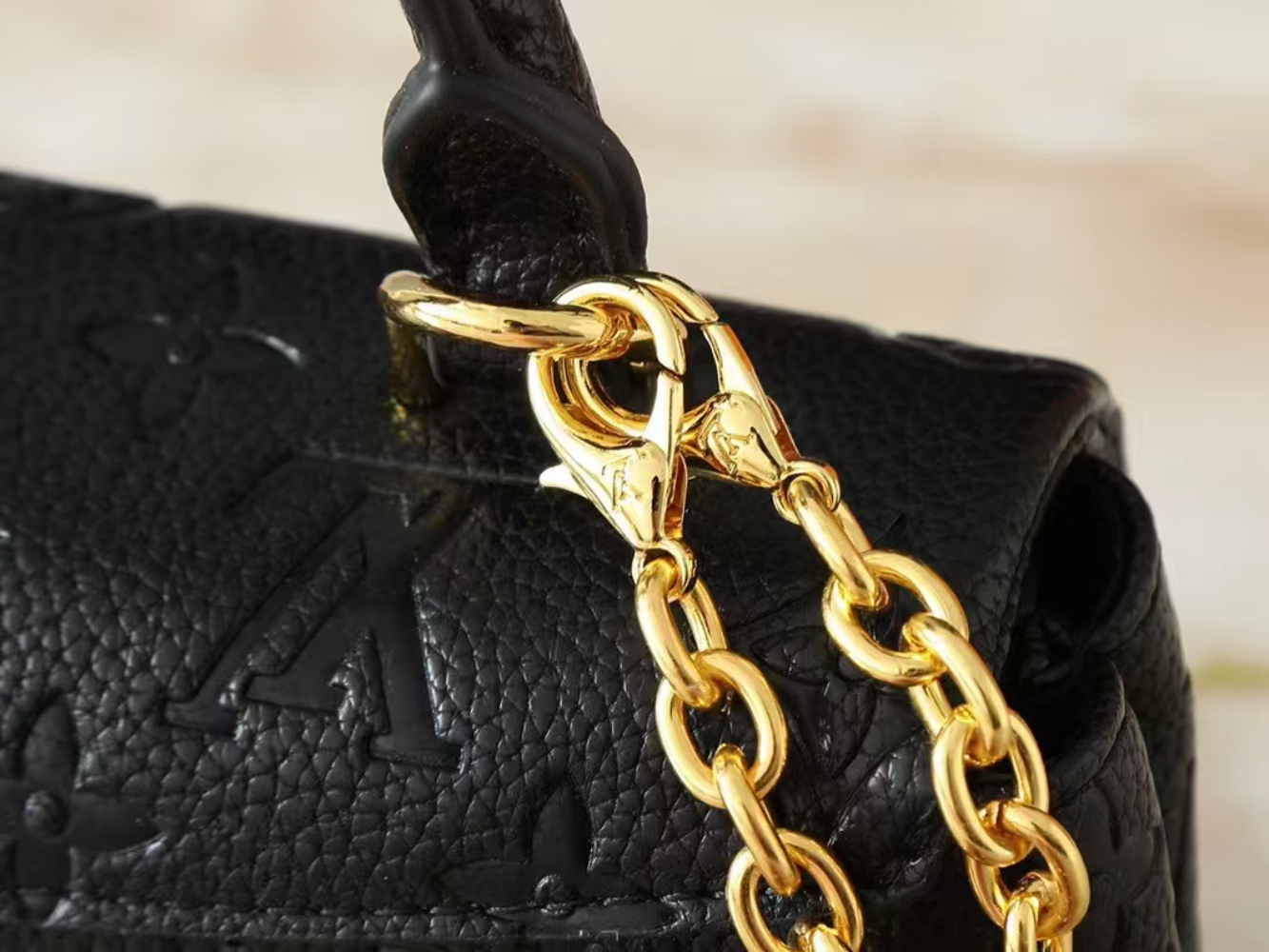 LEM456 New arrive fashion black bag for woman hands bag beautiful gift to choose gift 12.5 x 6 x 21cm