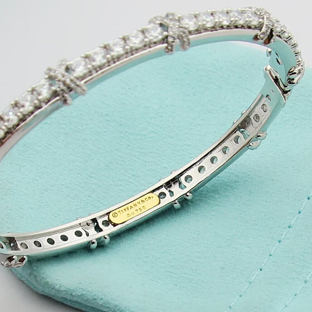 TEM42 New arrive fashion  silver  bracelets for woman beautiful jewelry to choose gift