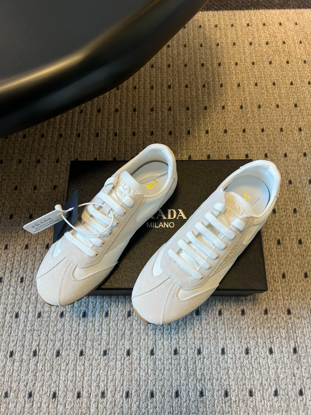 PEM06  New multi-color selection of casual shoes Lightweight and versatile suitable for both work and sports High-quality