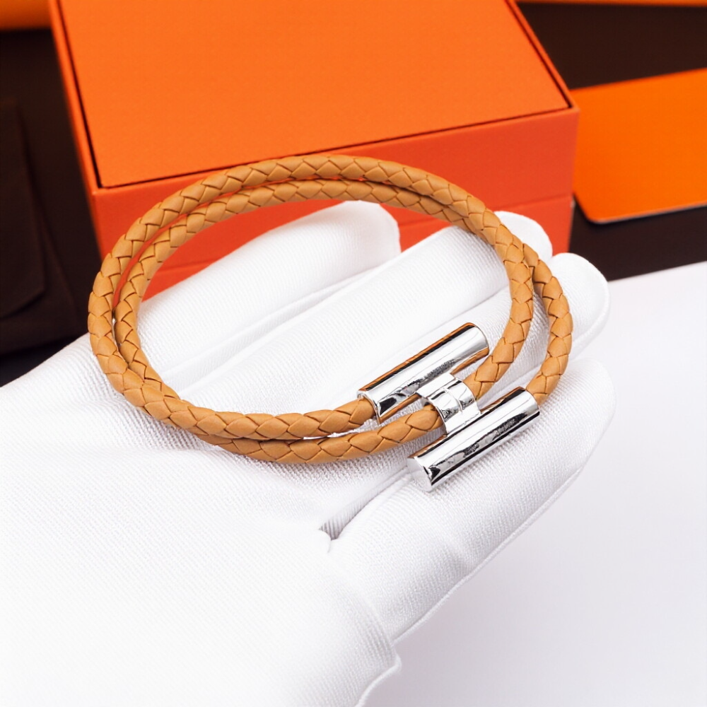 HEM115 New trendy open-style bracelet - metal letter wristband - women's couple accessory