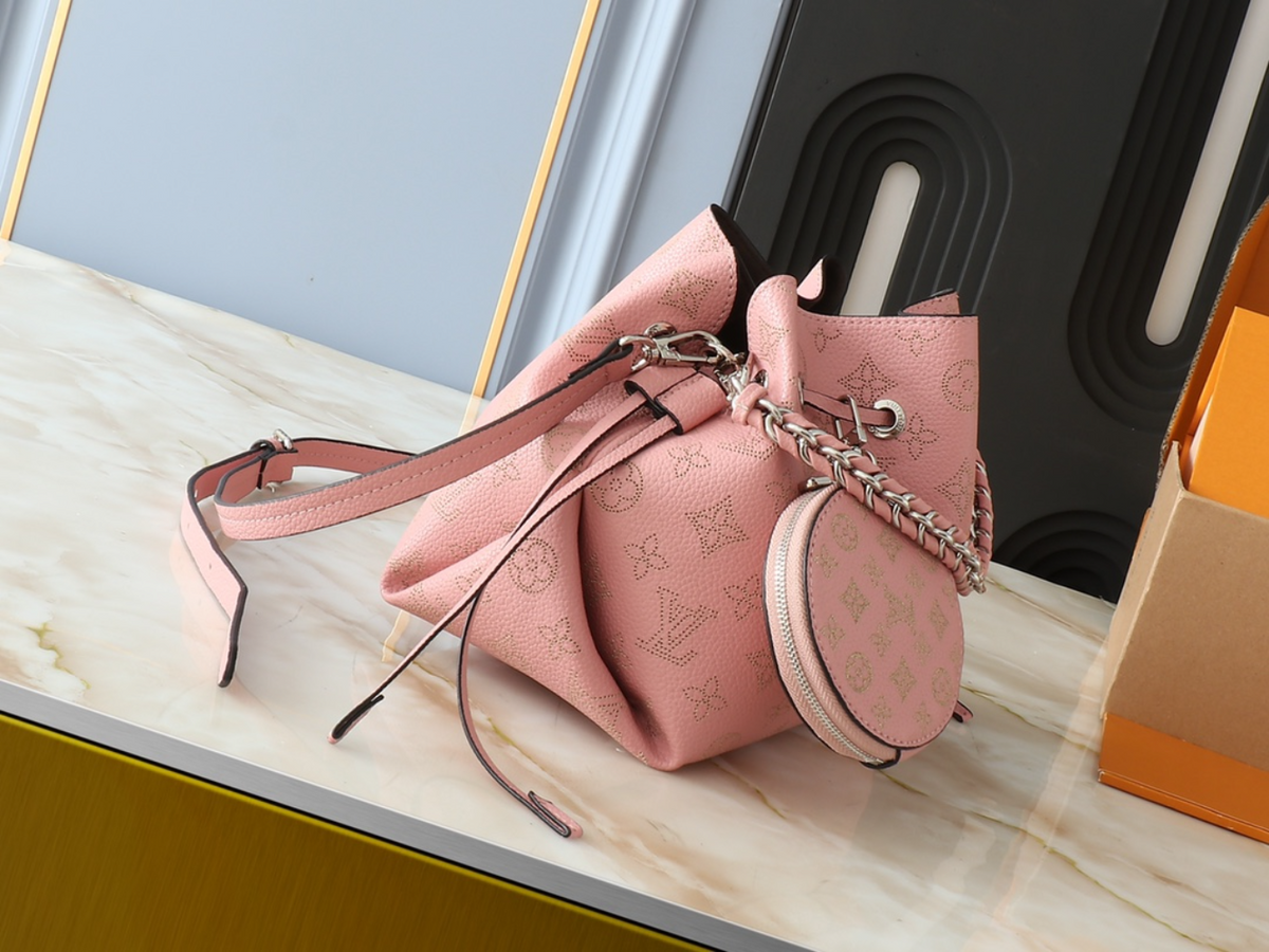 LEM636 New arrive fashion black pink khaki yellow bag for woman hands bag beautiful gift to choose gift  19 x 22 x 14 cm