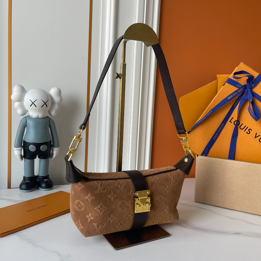 LEM631 New arrive fashion caramel bag for woman hands bag beautiful gift to choose gift 21×11cm