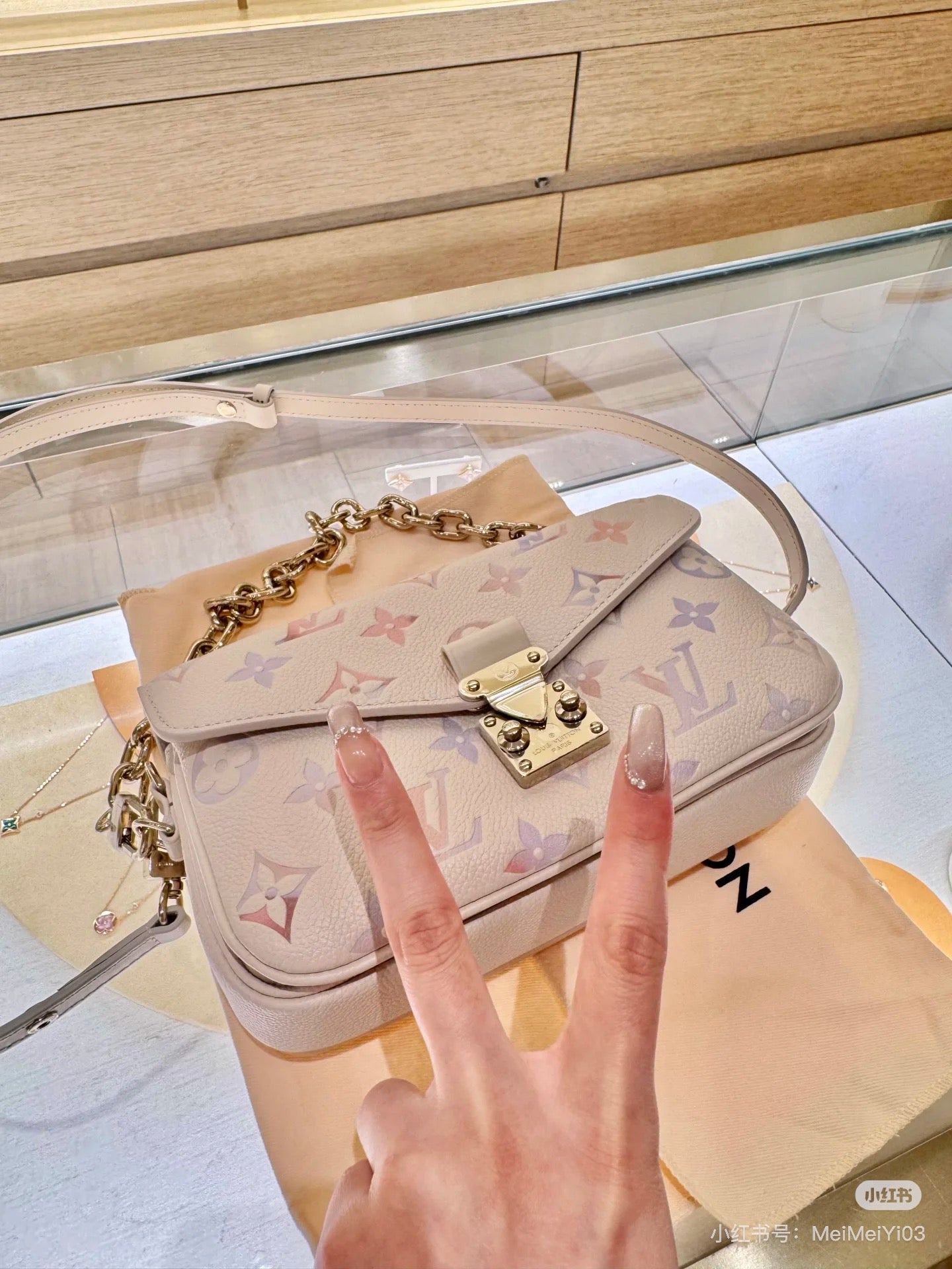 LEM252  Designer Bag Shoulder Bag Crossbody Bag Luxury Bag Purse Designer Temperament Fashion Clash Color Fashion Bag